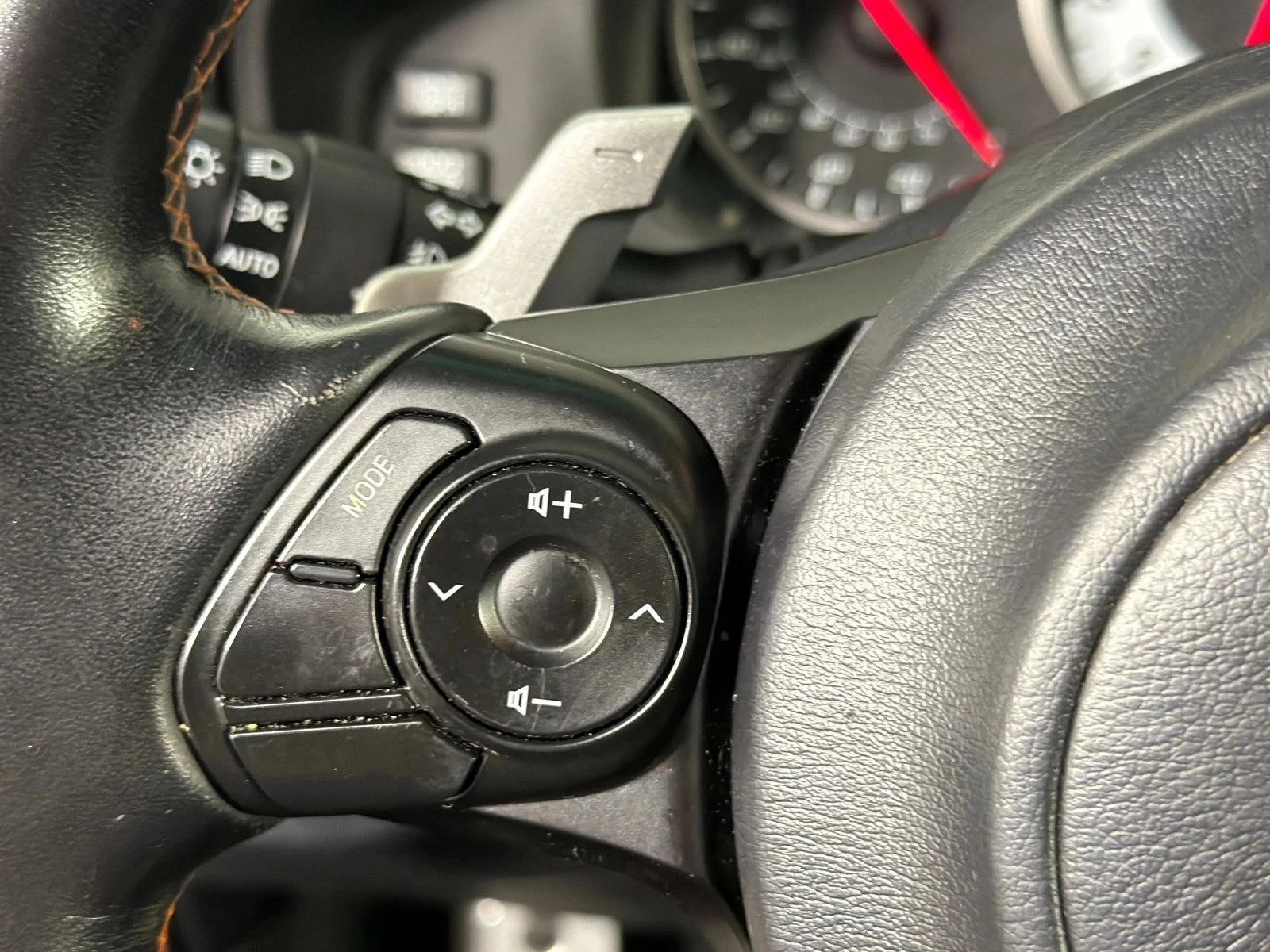 Used 2017 White Toyota  image 21