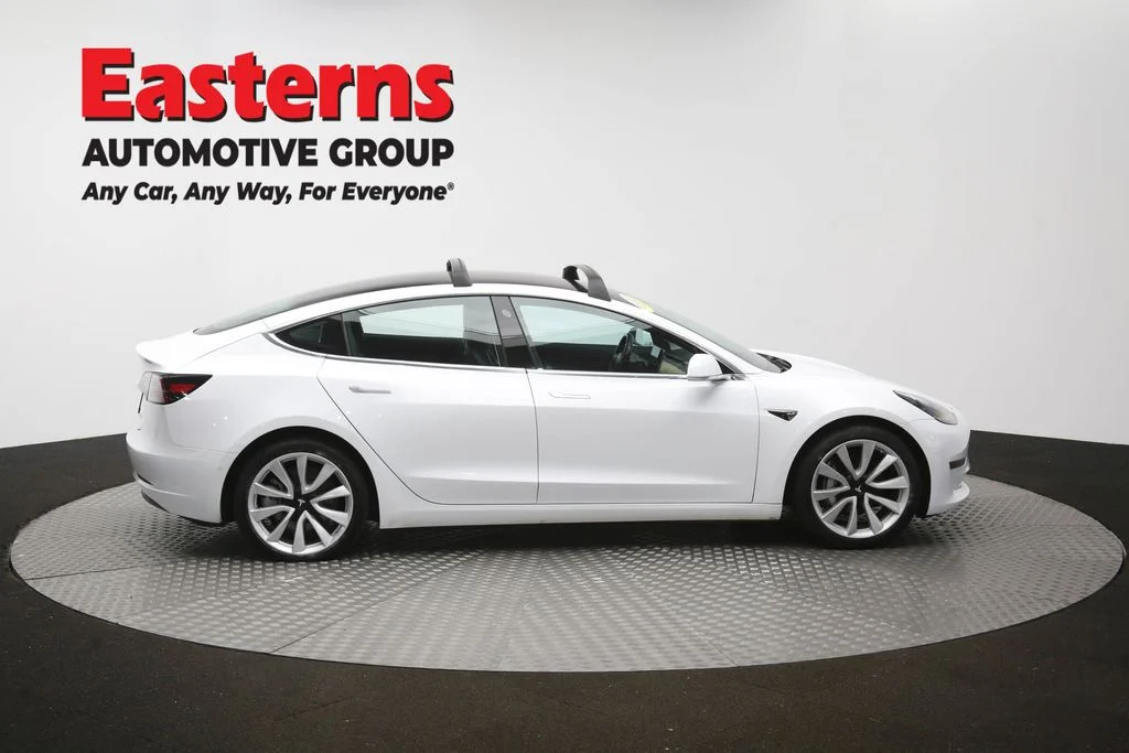 Used 2018 White Tesla Long Range image 39