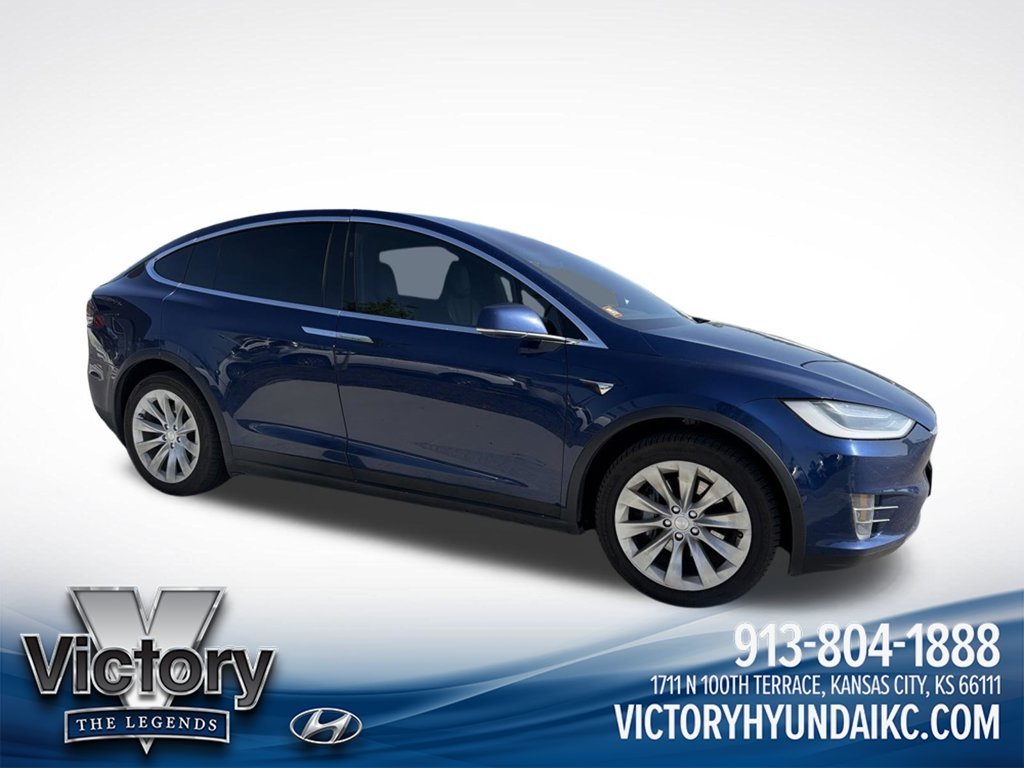 Used 2017 Blue Tesla 100D image 4