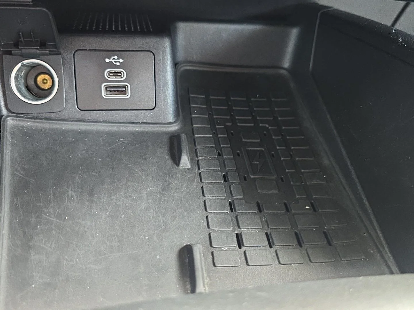 Used 2025 Carbonized Gray Ford Outer Banks image 21