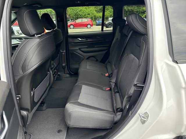 New 2026 Bright White Clear-Coat Exterior Paint Jeep Laredo image 13
