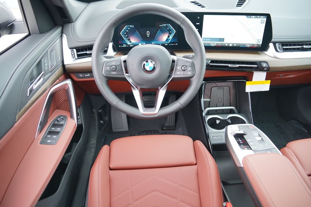 New 2026 Space Silver Metallic BMW xDrive28i image 15