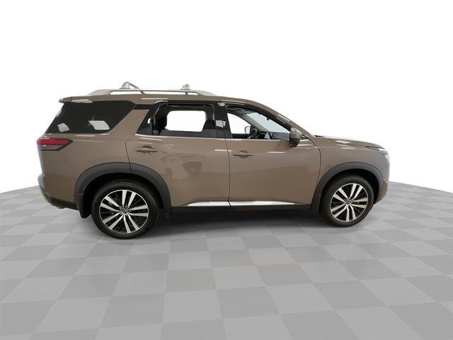 Certified Used 2025 Beige Nissan Platinum 4WD image 2