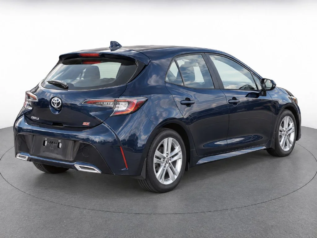 Used 2019 Blue Toyota  image 5
