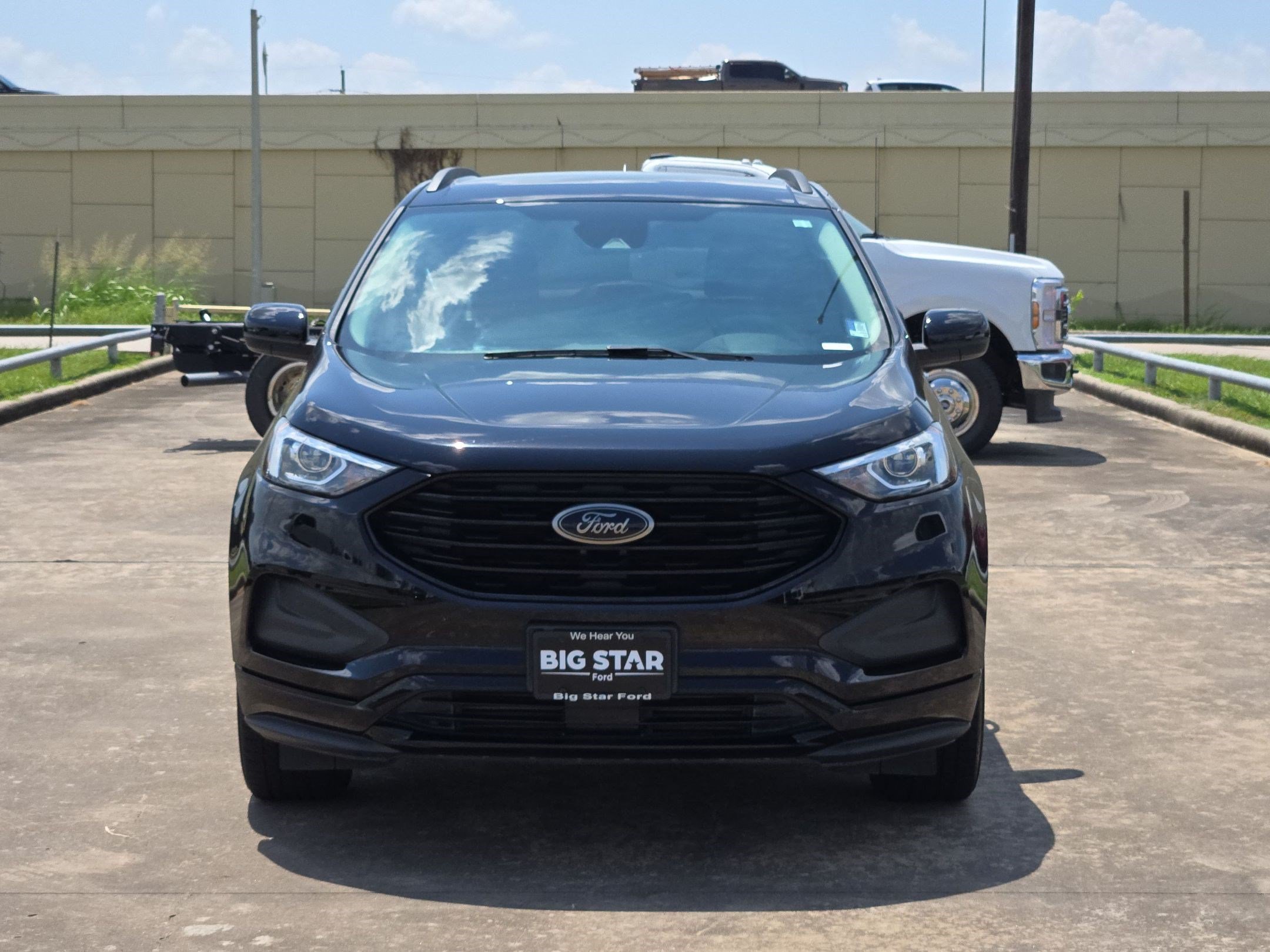 Used 2024 Blue Ford SE image 8