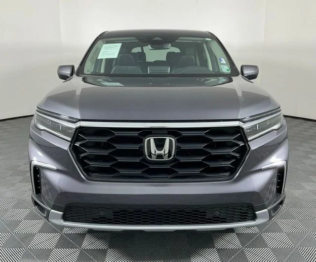 Used 2024 Modern Steel Honda EX-L image 3
