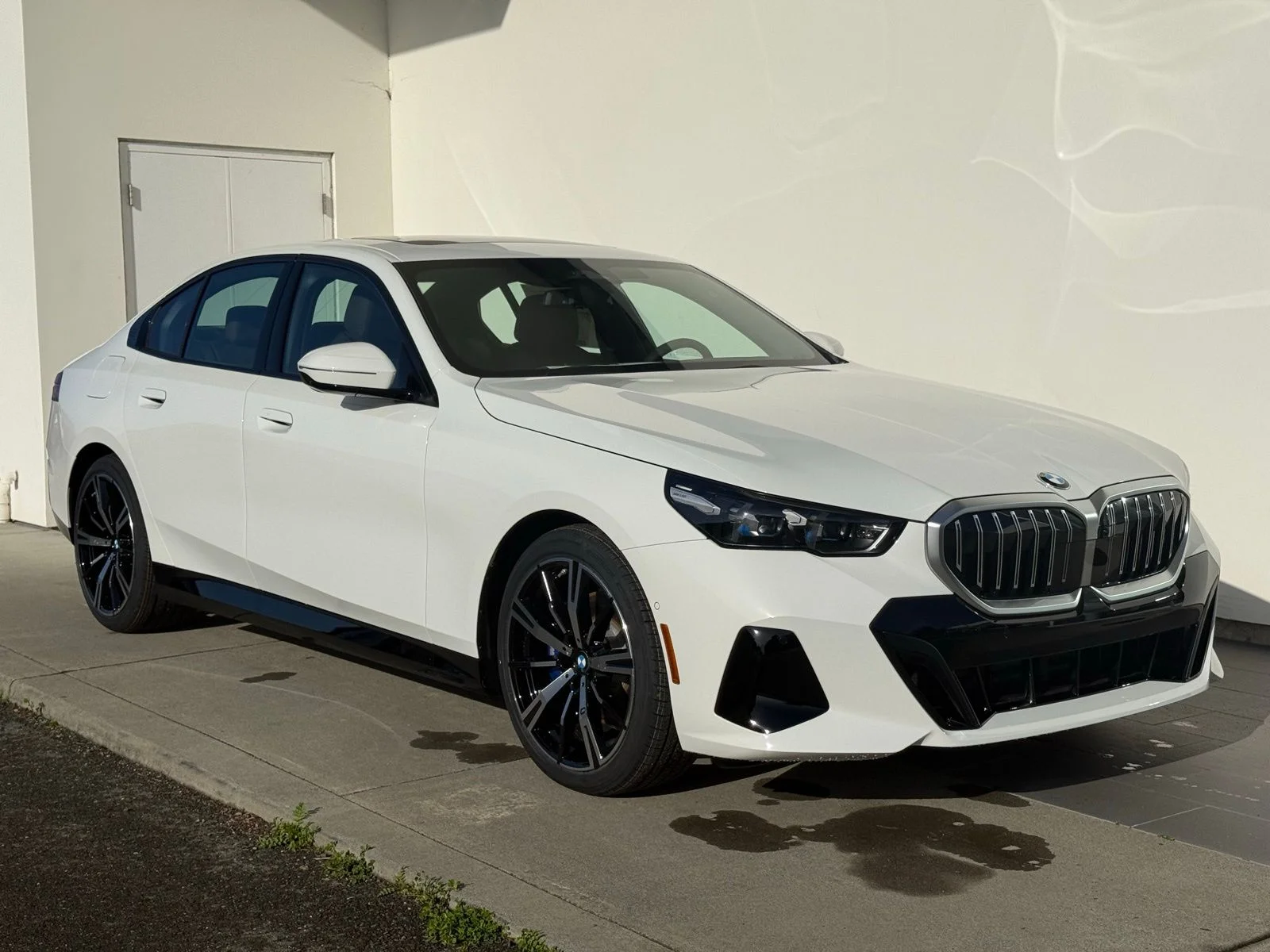 2026 BMW 5 Series 530i xDrive Sedan's photo