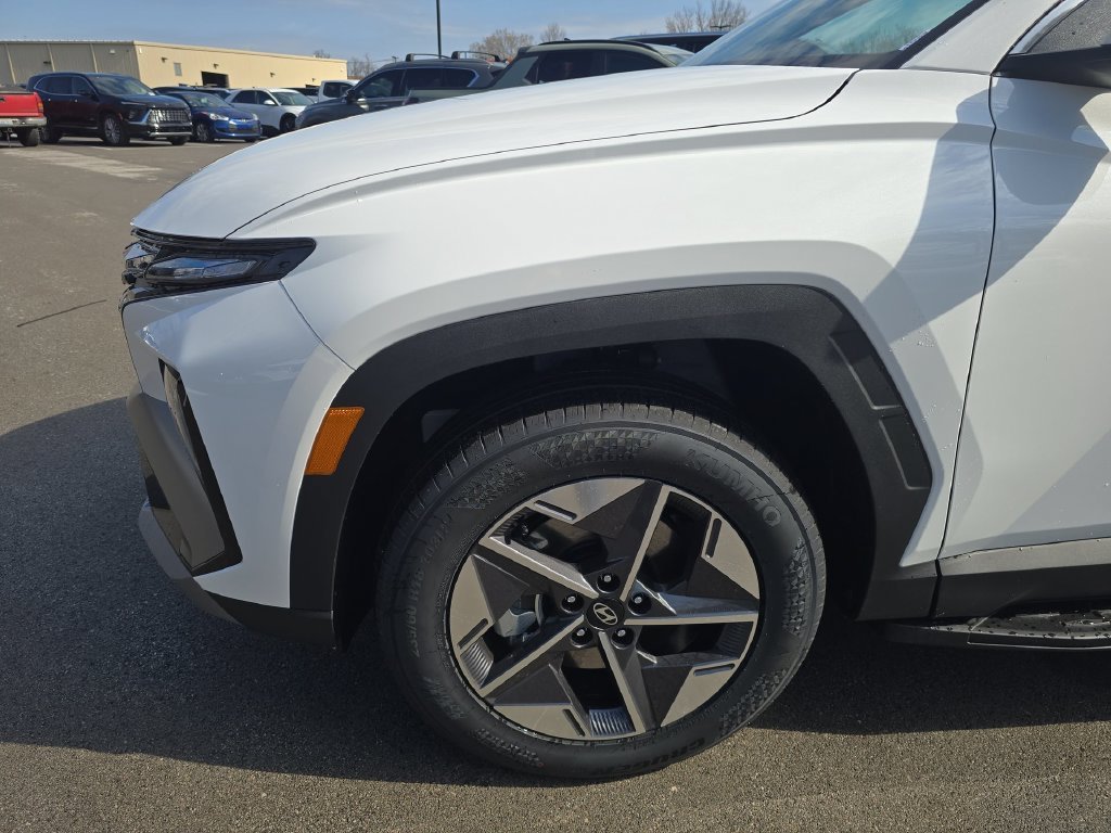New 2026 White Hyundai SEL AWD image 10