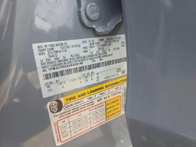 New 2027 Glacier Gray Metallic Tri-Coat Ford Tremor® image 68