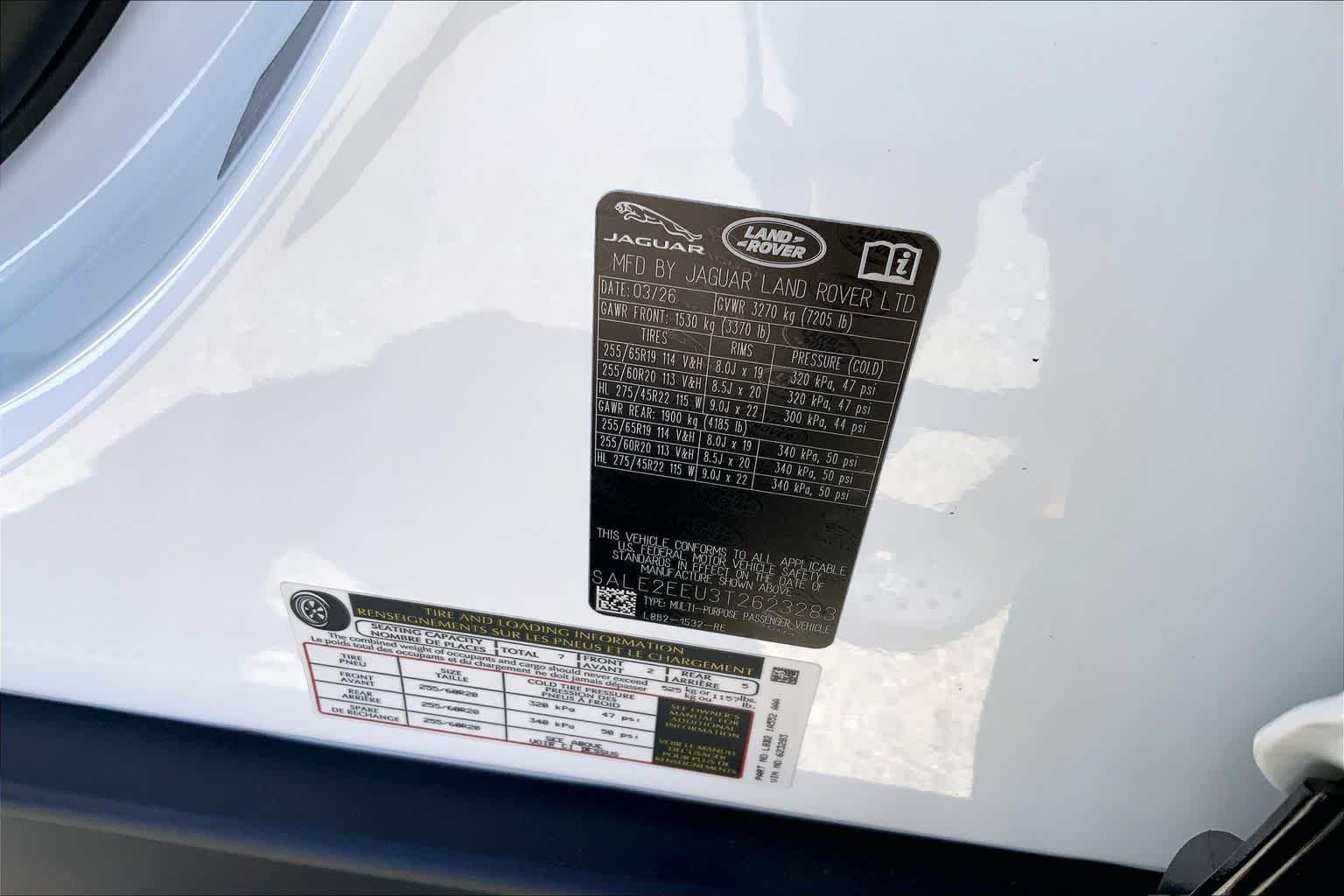 New 2026 Fuji White Land Rover X-Dynamic SE image 19