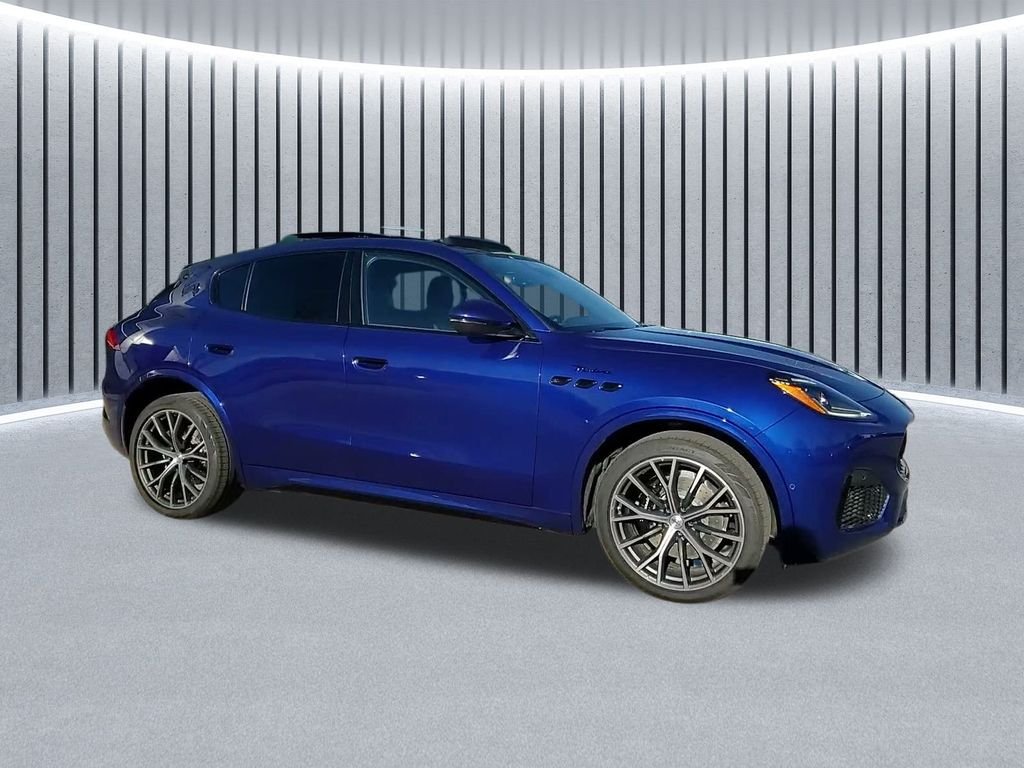 2026 Maserati Grecale Modena V6 - Photo 3