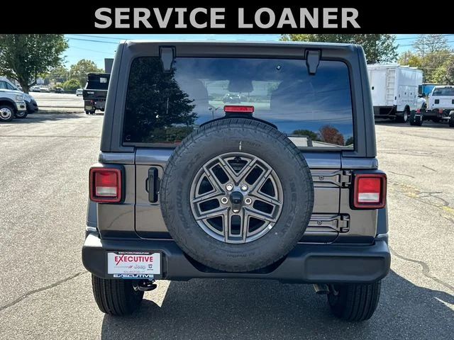 New 2026 Granite Crystal Metallic Clear-Coat Exterior Paint Jeep Sport S image 3