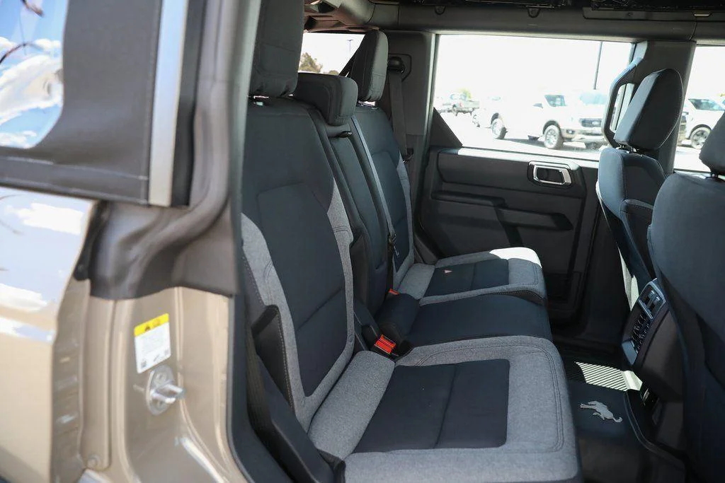 2025 Ford Bronco 4-Door Base - Photo 29