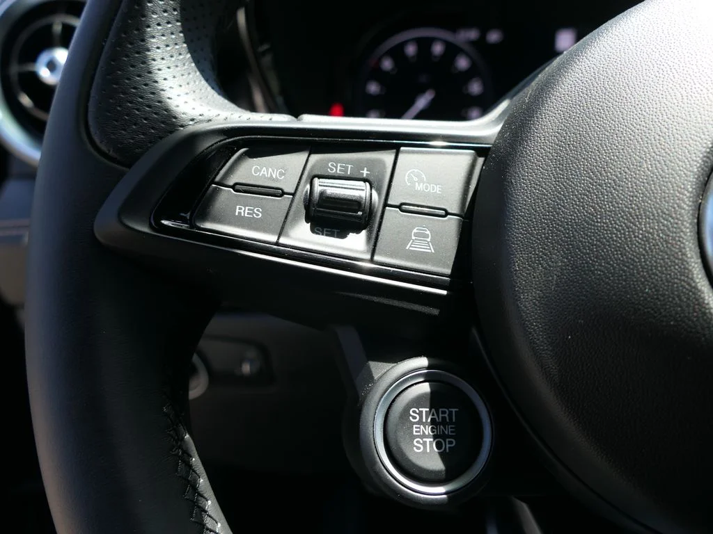 Used 2025 Black Alfa Romeo Base image 12