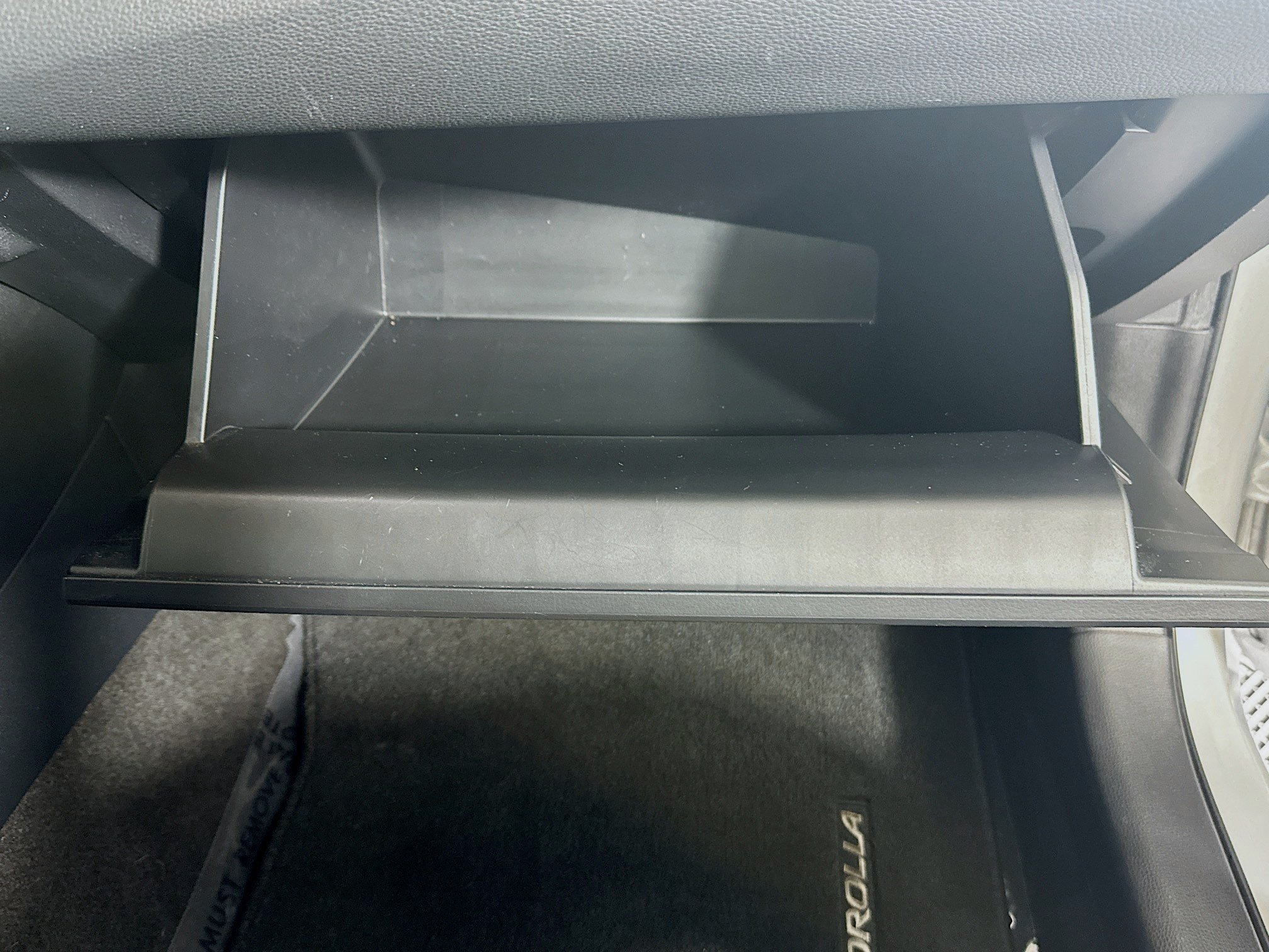 Used 2024 Classic Silver Metallic Toyota LE image 31
