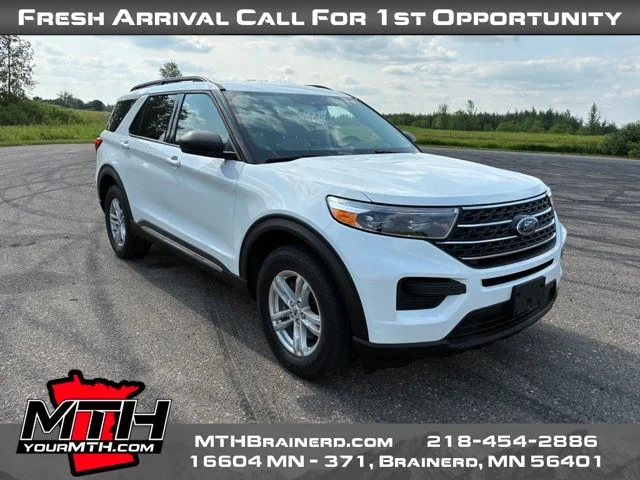 Used 2022 White Ford XLT image 2