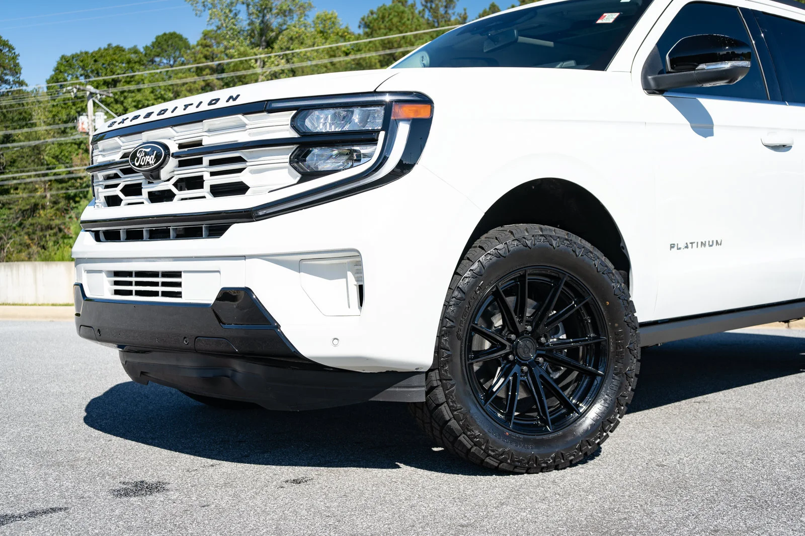 Used 2027 White Ford Platinum image 6