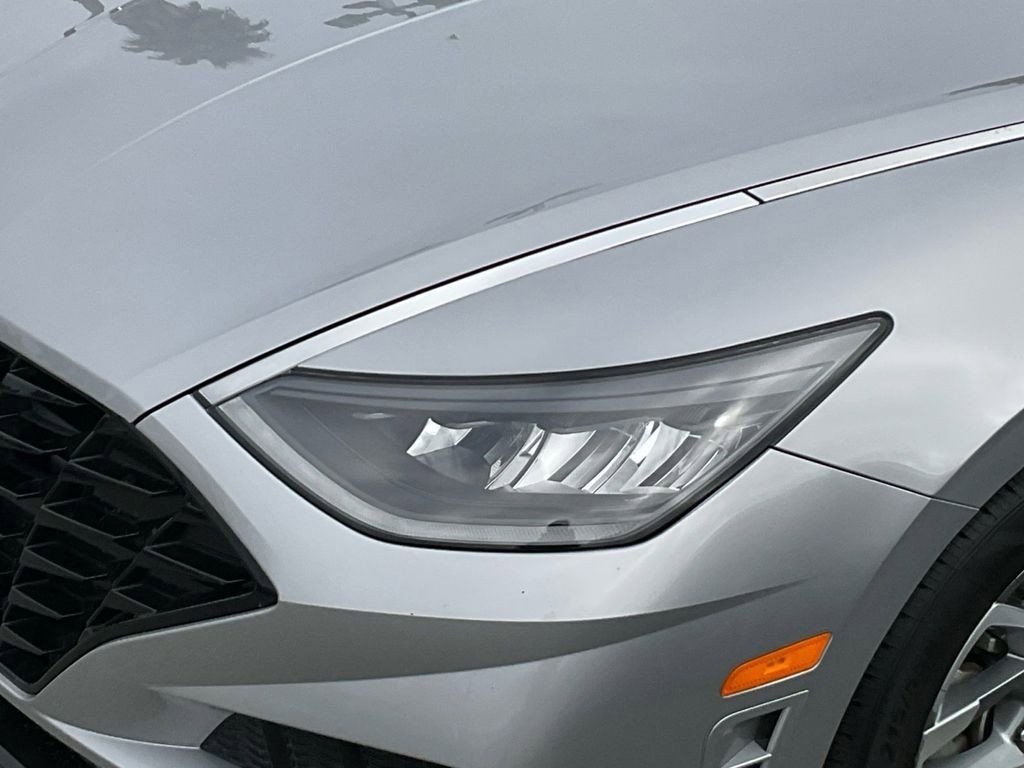 Used 2023 Silver Hyundai SEL image 32
