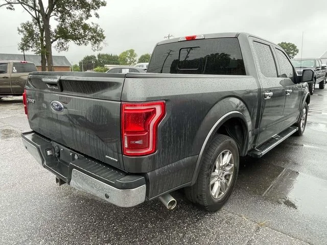 Used 2015 Magnetic Metallic Ford Lariat image 6