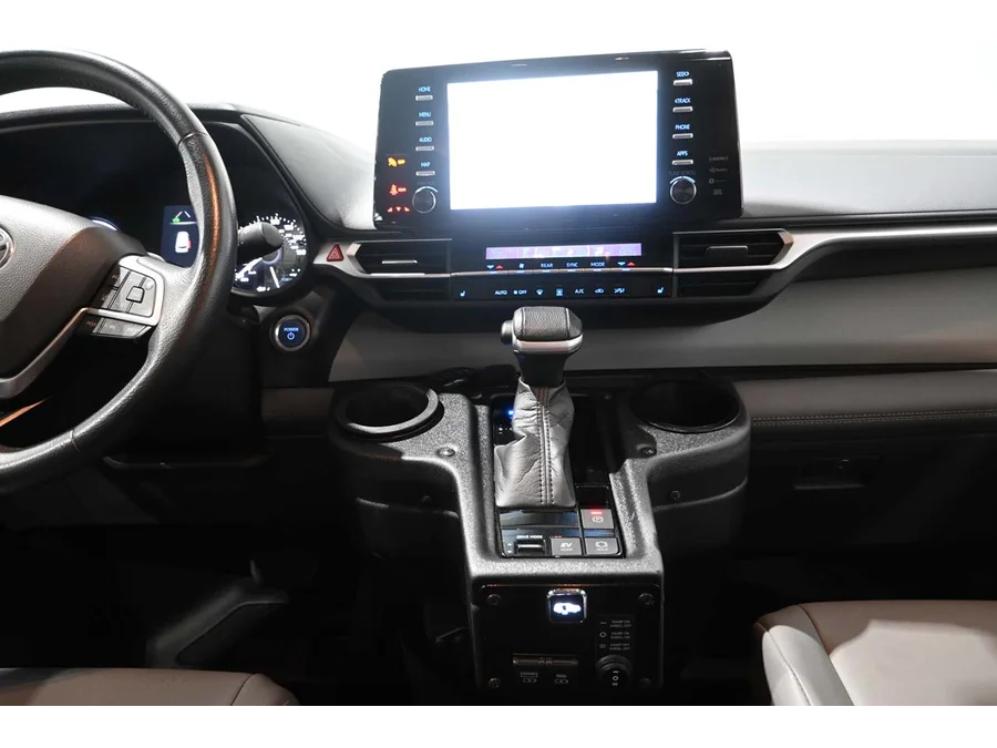 Used 2021 GRAY Toyota XLE Mobility Handicap Van image 23