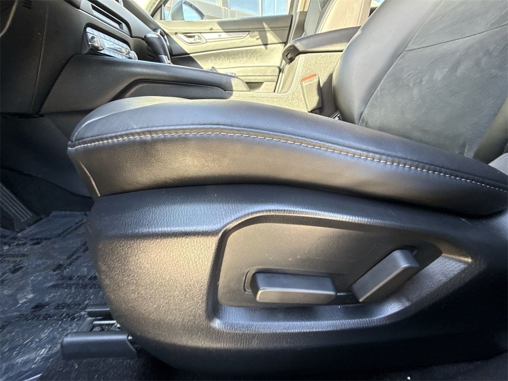 2023 MAZDA CX-5 - Image 11