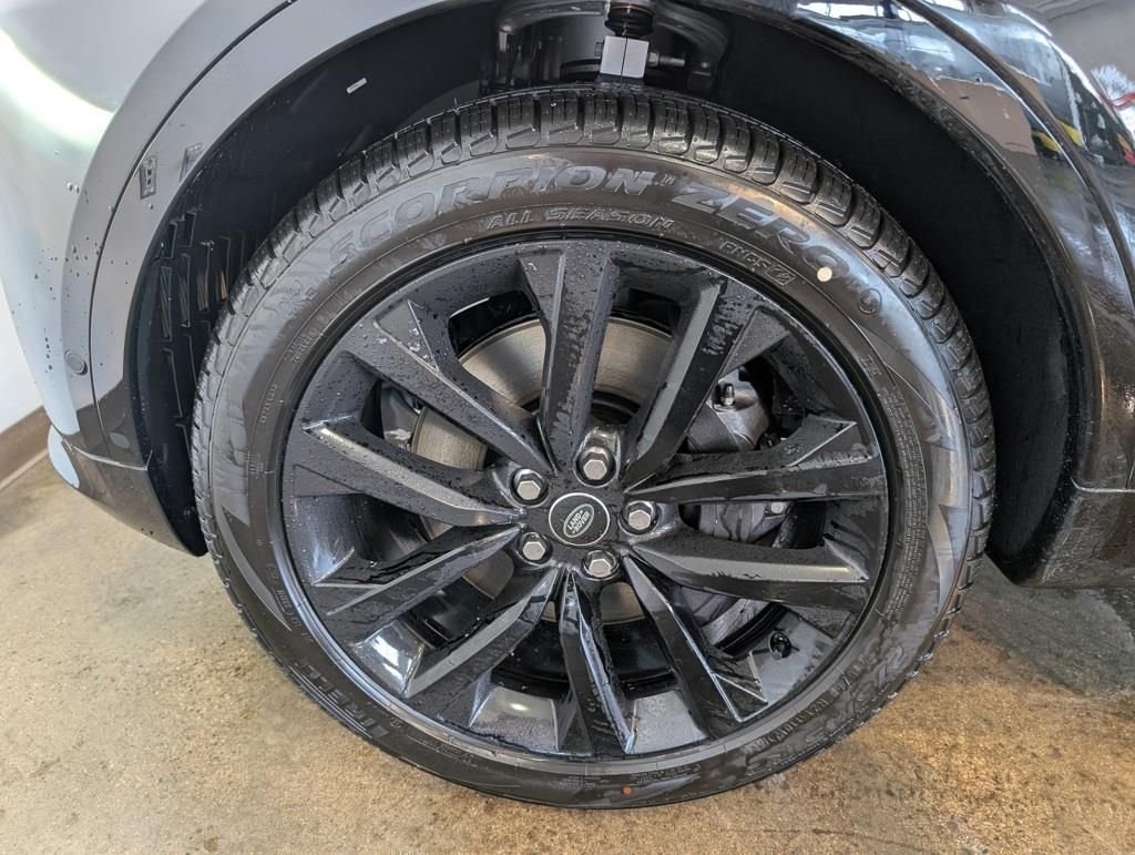 New 2026 Santorini Black Land Rover  image 25