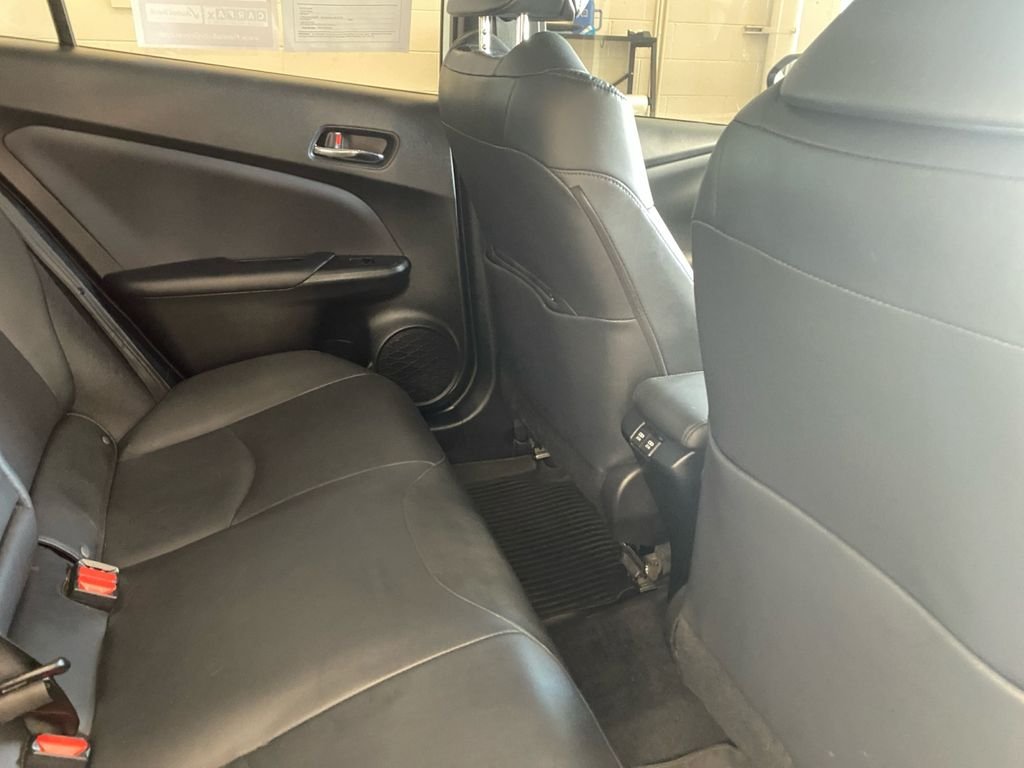 Used 2022 Beige Toyota XLE image 17