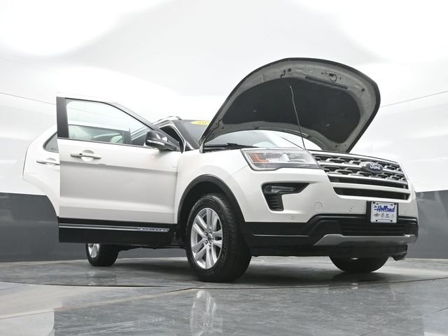 Used 2018 White Ford XLT image 32