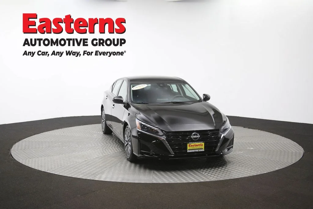 Used 2023 Black Nissan 2.5 SV image 51