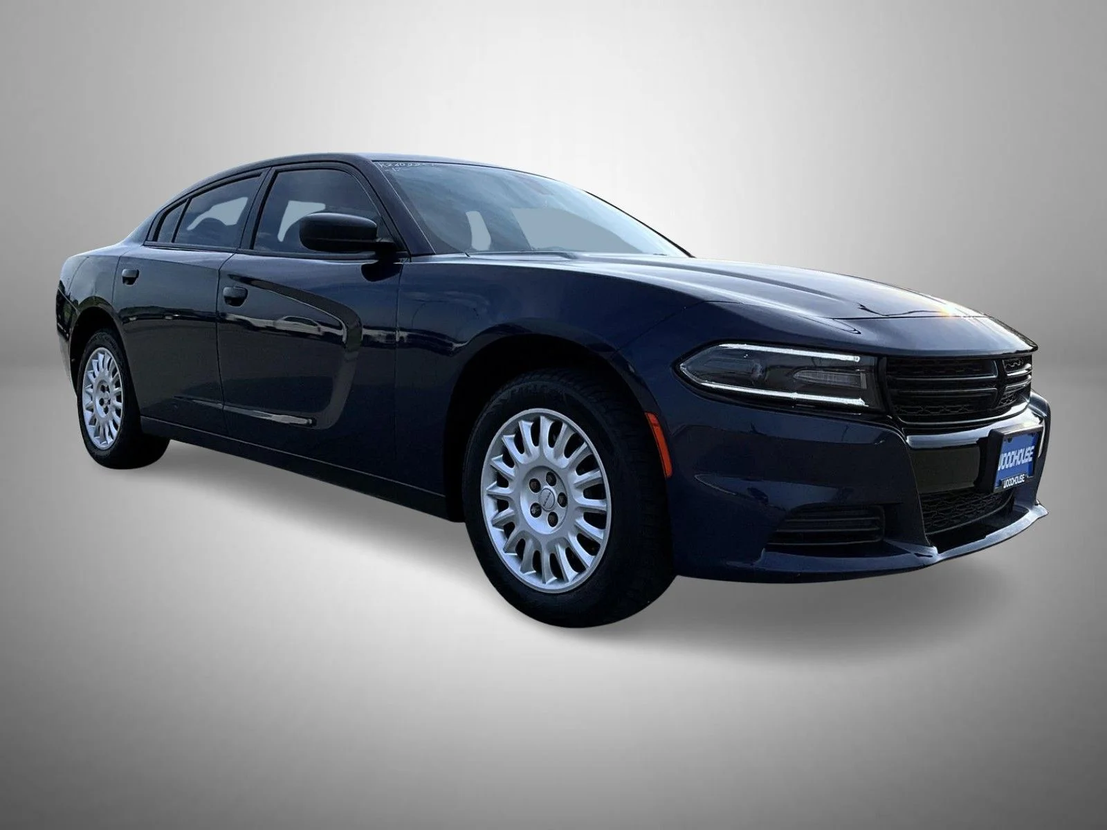 Used 2017 Blue Dodge Police image 3