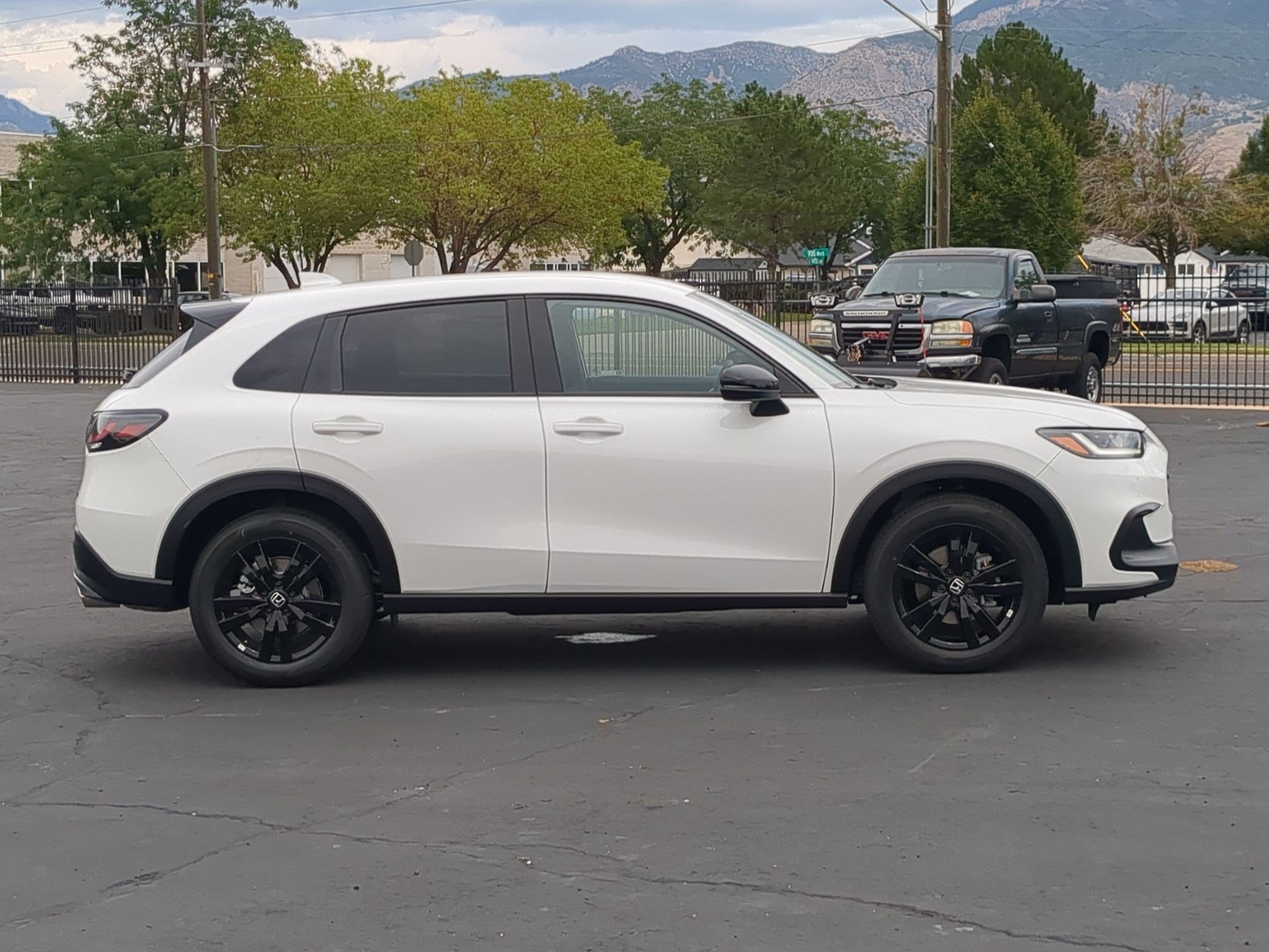 New 2027 Platinum White Pearl Honda Sport image 2