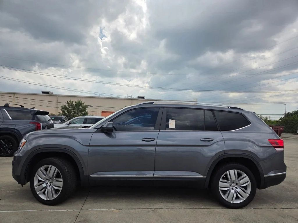 Used 2019 Gray Volkswagen SEL image 9