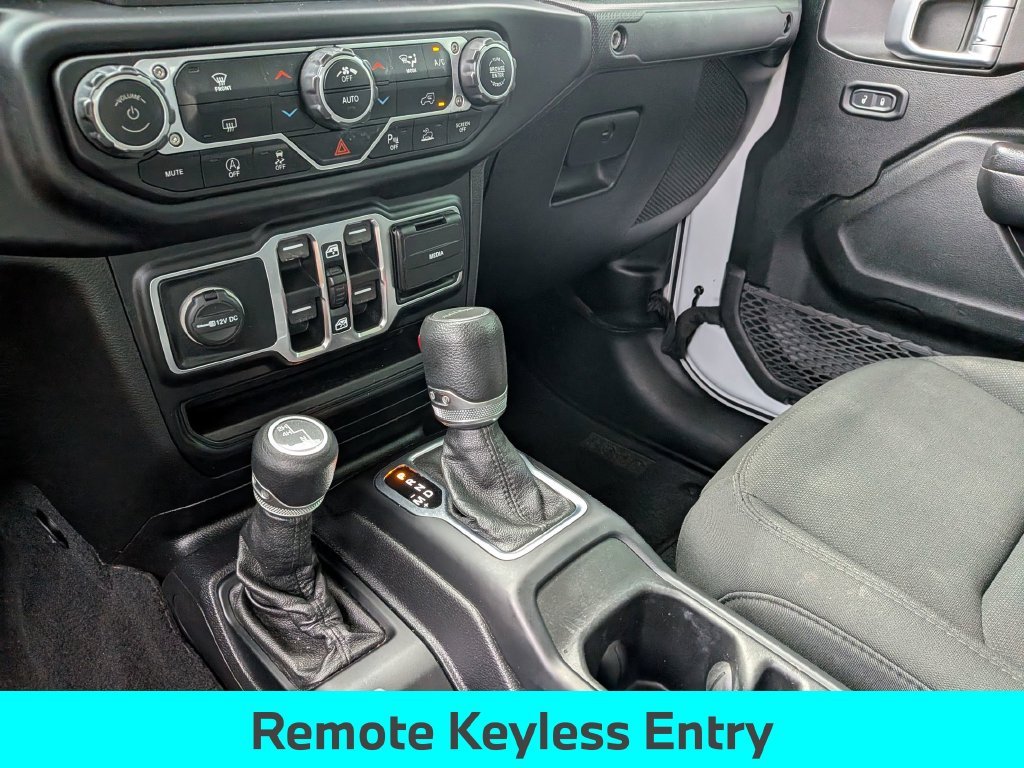 Used 2020 White Jeep Altitude image 23