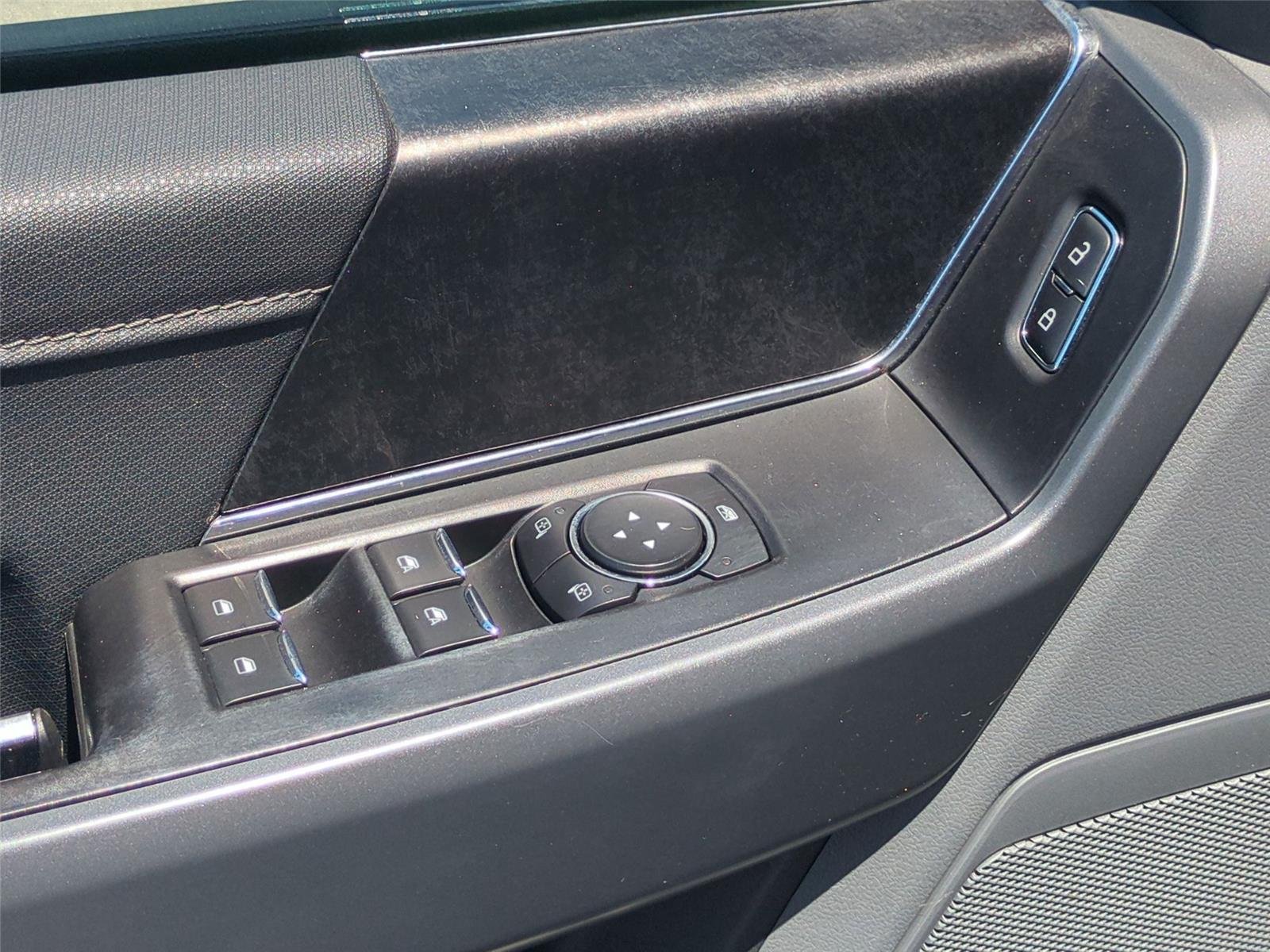 Used 2021 Antimatter Blue Ford XLT image 16