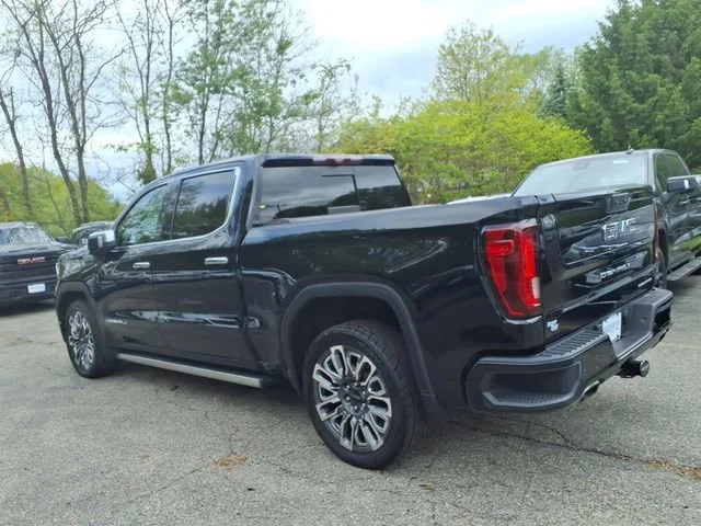 Used 2023 Onyx Black GMC Denali Ultimate image 4