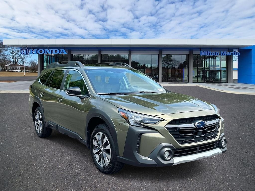 2025 Subaru Outback Limited's photo