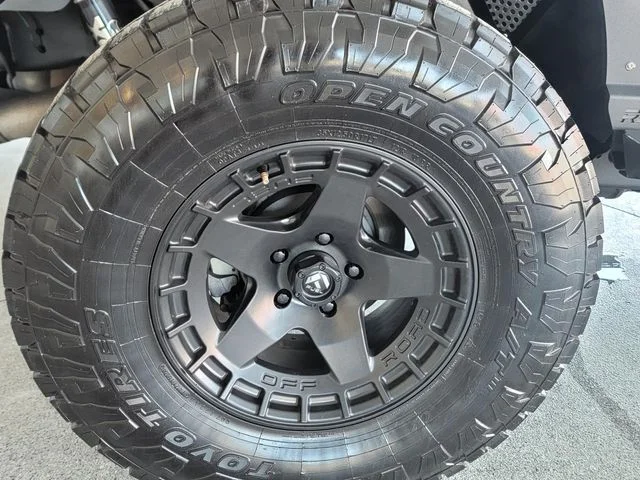 Used 2021 Gray Jeep Unlimited Rubicon image 9
