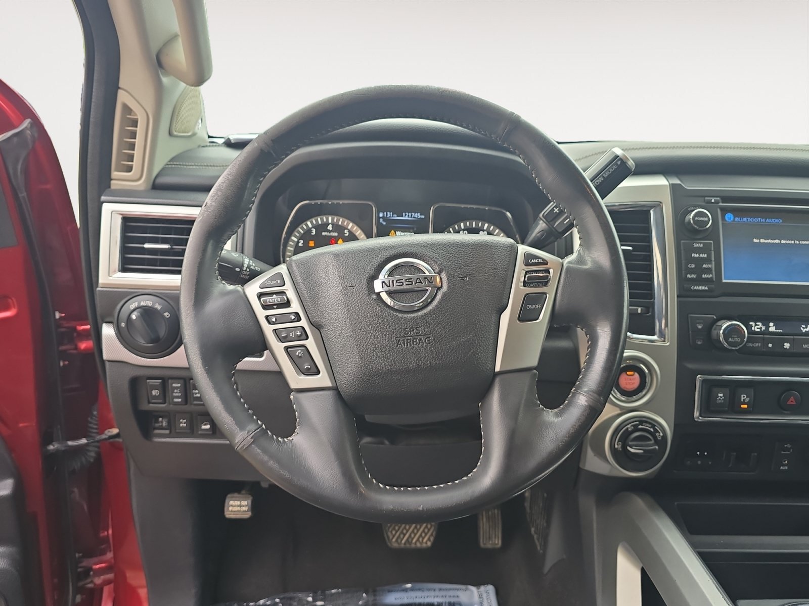 Used 2017 Cayenne Red Nissan PRO-4X image 13