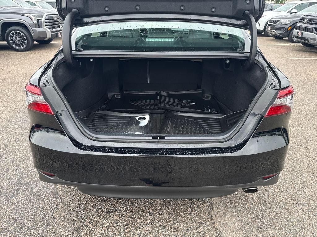 Used 2022 Black Toyota XLE image 39