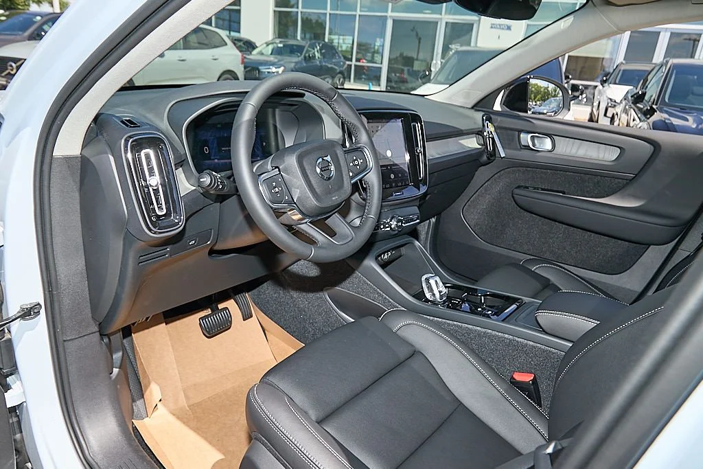 New 2026 Cloud Blue Volvo Plus image 12