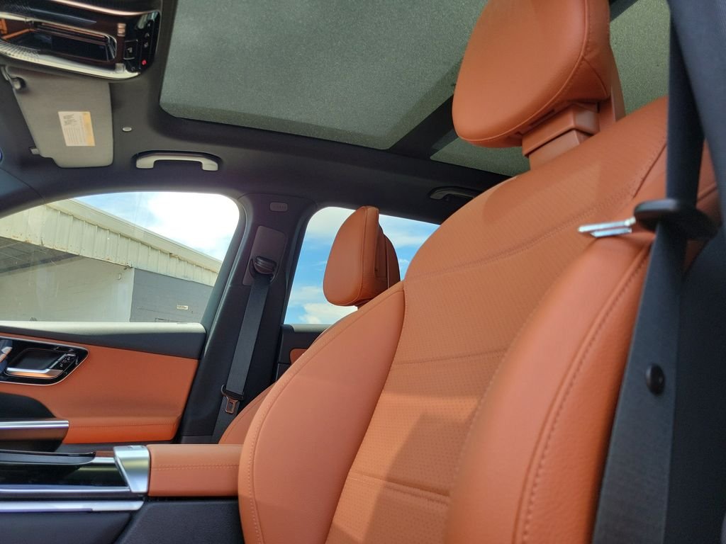 New 2027 MANUFAKTUR Alpine Grey Mercedes-Benz GLC 300 image 20
