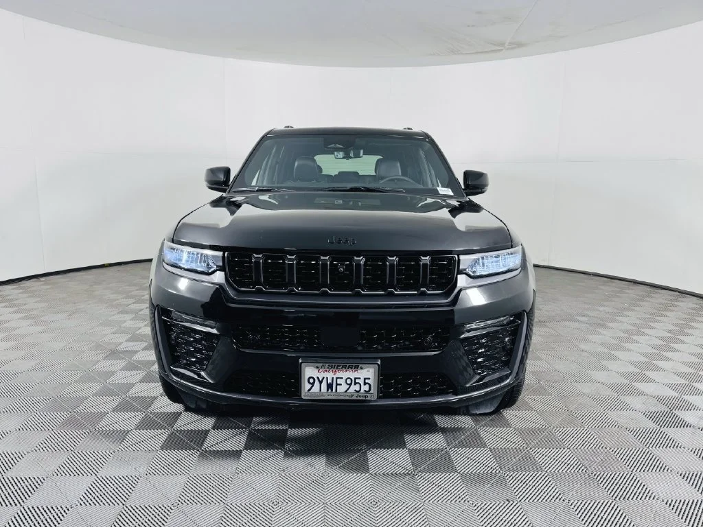 Used 2026 Black Jeep Limited Reserve image 3