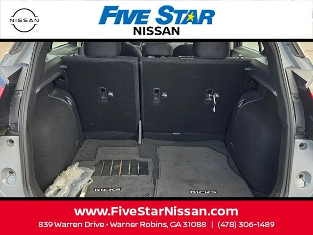Used 2023 Gray Nissan SV image 13