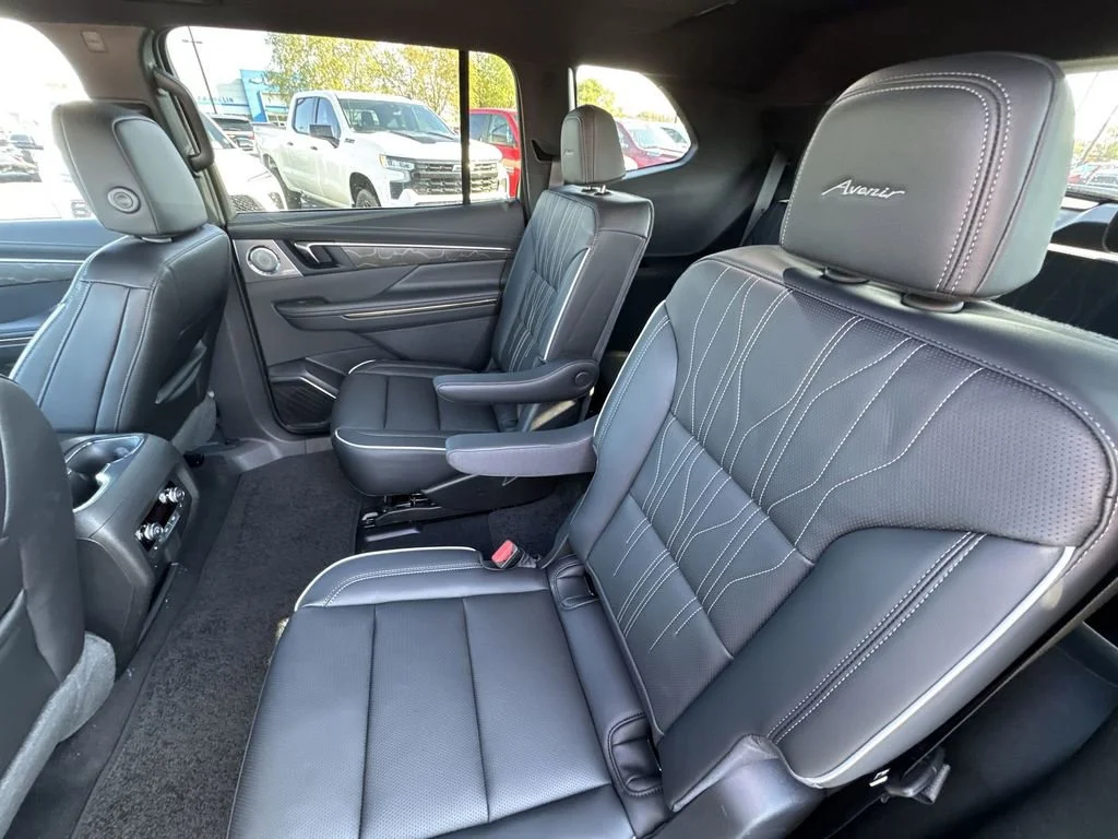 New 2026 Ebony Twilight Metallic Buick Avenir image 23