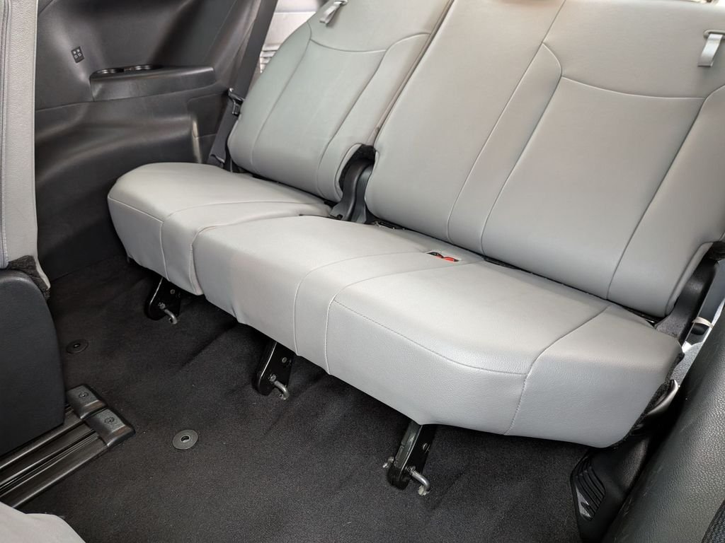 Used 2026  Toyota XLE image 31