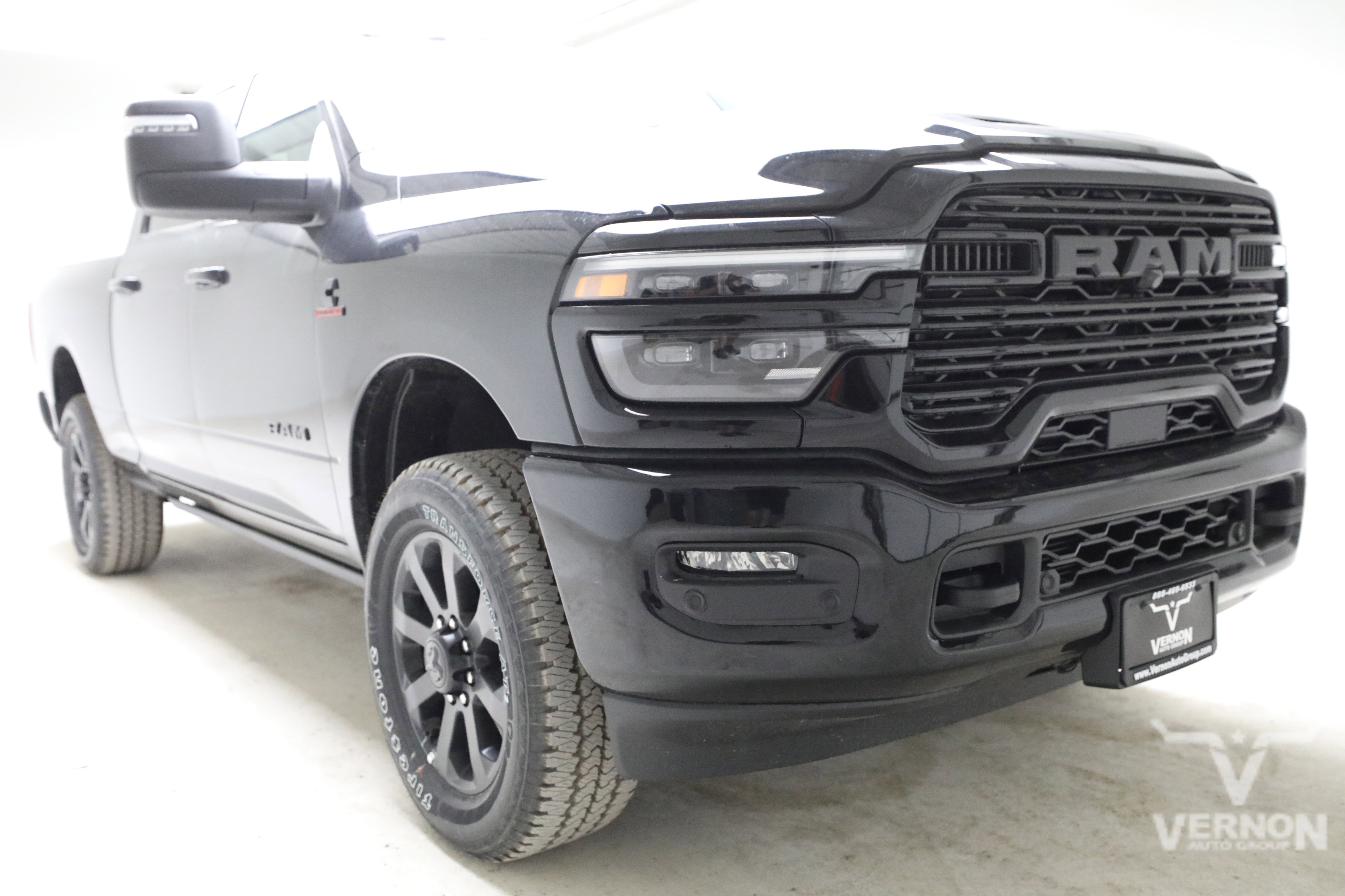 New 2026 Diamond Black Crystal Pearlcoat Ram N image 7