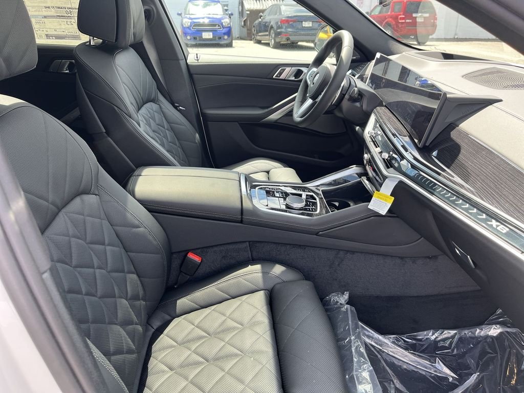 New 2027 Alpine White BMW xDrive40i image 25