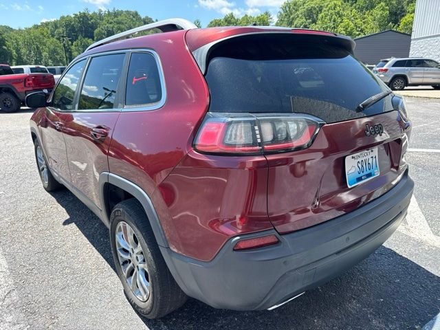 Used 2019 Red Jeep Latitude Plus image 2