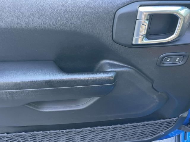 Used 2021 Blue Pearl Jeep Unlimited Sport Altitude image 19