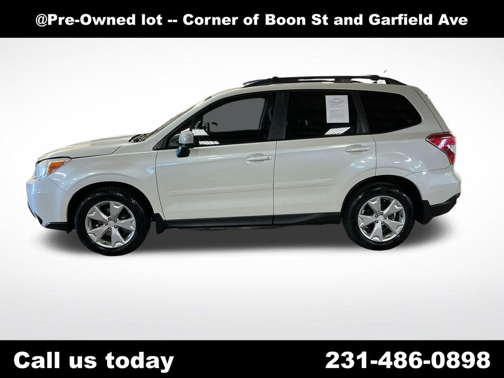 Used 2015 Subaru Forester i Premium with VIN JF2SJAFC3FH504048 for sale in Traverse City, MI
